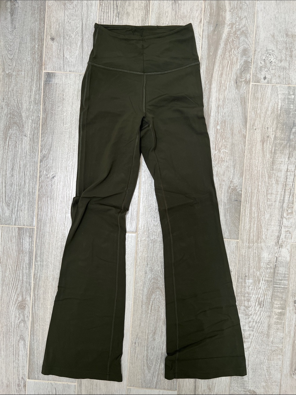 Lululemon high-Waist Flared Leg Active Pants